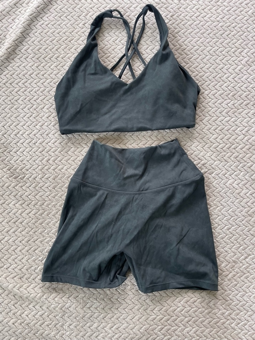 Green Activewear Set - Strappy Sports Bra + High-Waist Shorts